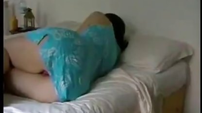 Naik hari sabtu indonesia sex baru ૦ inggris nenek anal