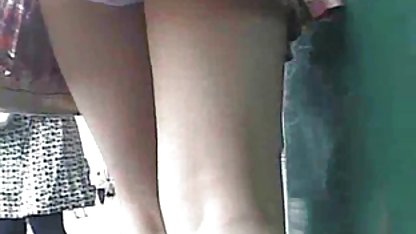 Menjilat pantat montok Bella video sek indonesia terbaru dan berair